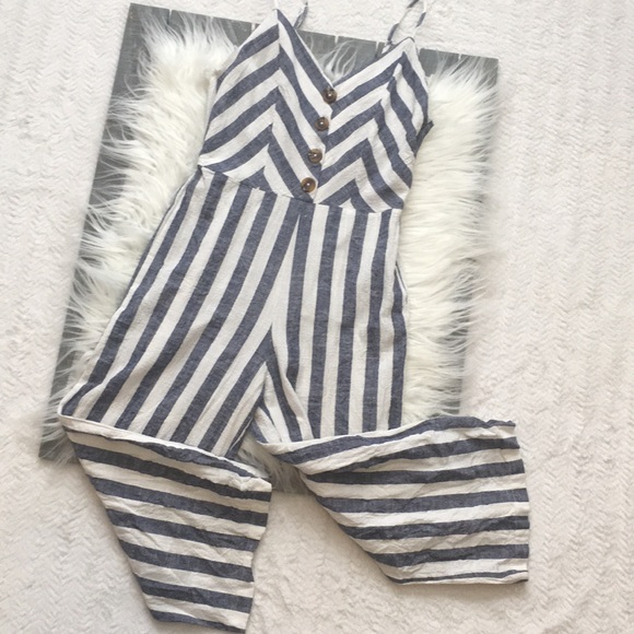 Kensie Pants - Kensie blue/white Summer romper 🥰